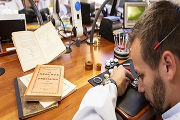 苏州积家手表官方售后清洗保养